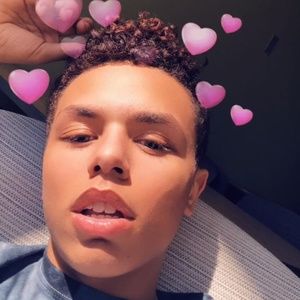 Meet your Posher, Naythen